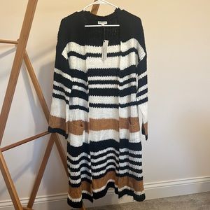 Newbury Kustom Sweater